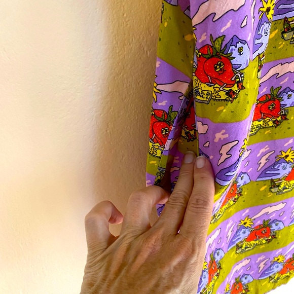 Nooworks Andie dress in Jammin’ 🍓small - Picture 8 of 9